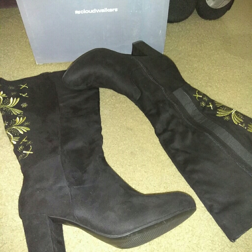 Calf High Boots - Picture 1 of 3